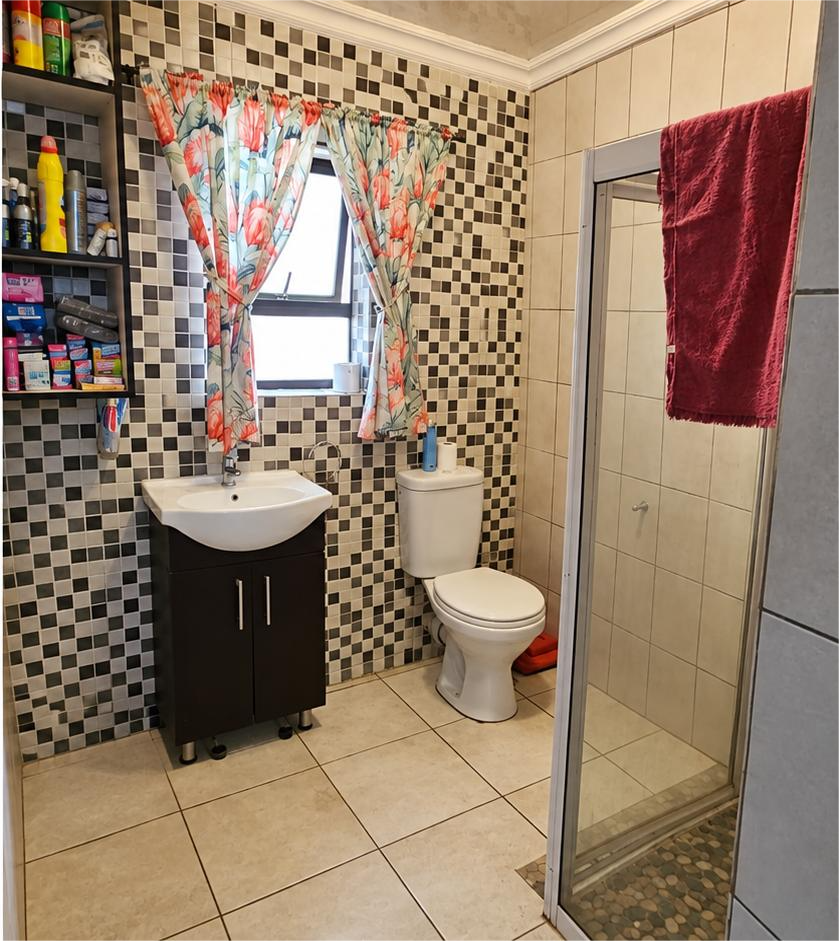 6 Bedroom Property for Sale in Parkers Dam Western Cape